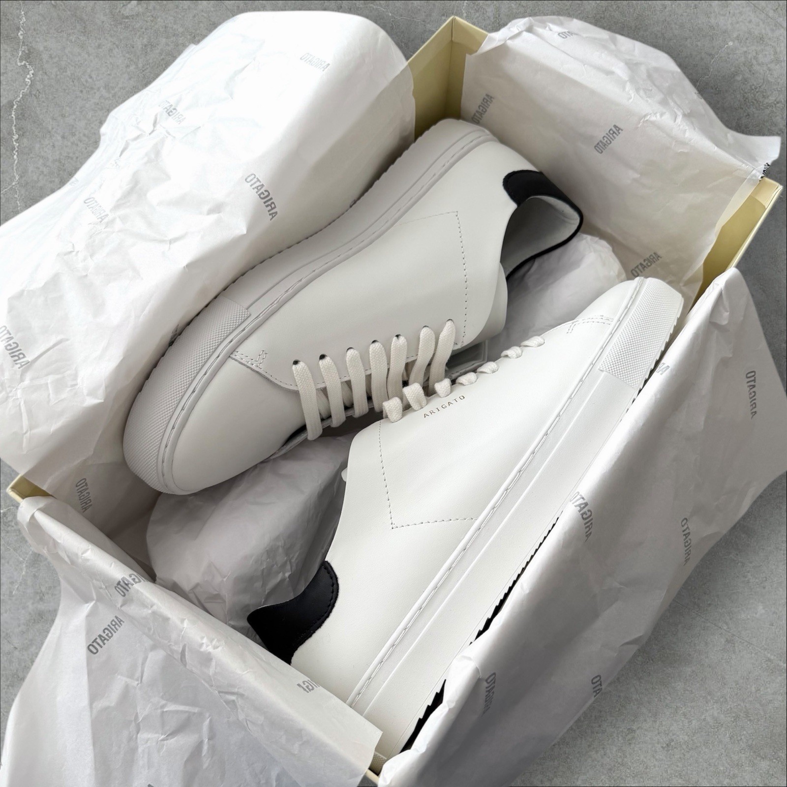 Axel Arigato Clean 90 Contrast Sneakers White Black Leather UK 8 US 9 New In Box