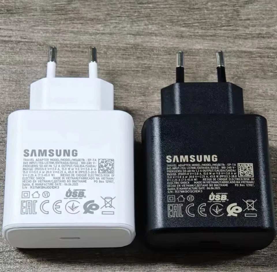 CHARGEUR SAMSUNG 45W SUPER RAPIDE 100% ORIGINAL + CABLE TYPE C TO USB C - Immagine 3 di 4