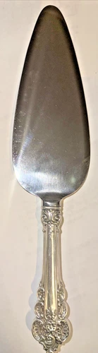 WALLACE "GRAND BAROQUE" STERLING HANDLE " CAKE/PIE SERVER-9 3/4”