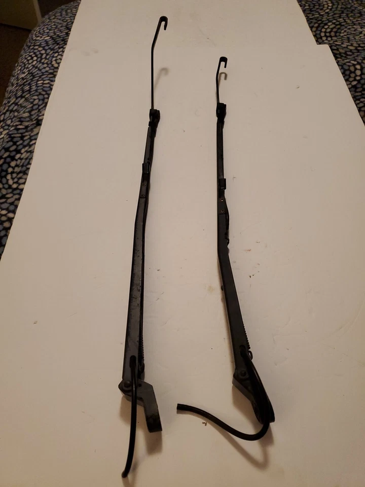 Chevy Monte Carlo 2000 2005 brazos limpiaparabrisas izquierdo y derecho OEM  Foto 2 de 4