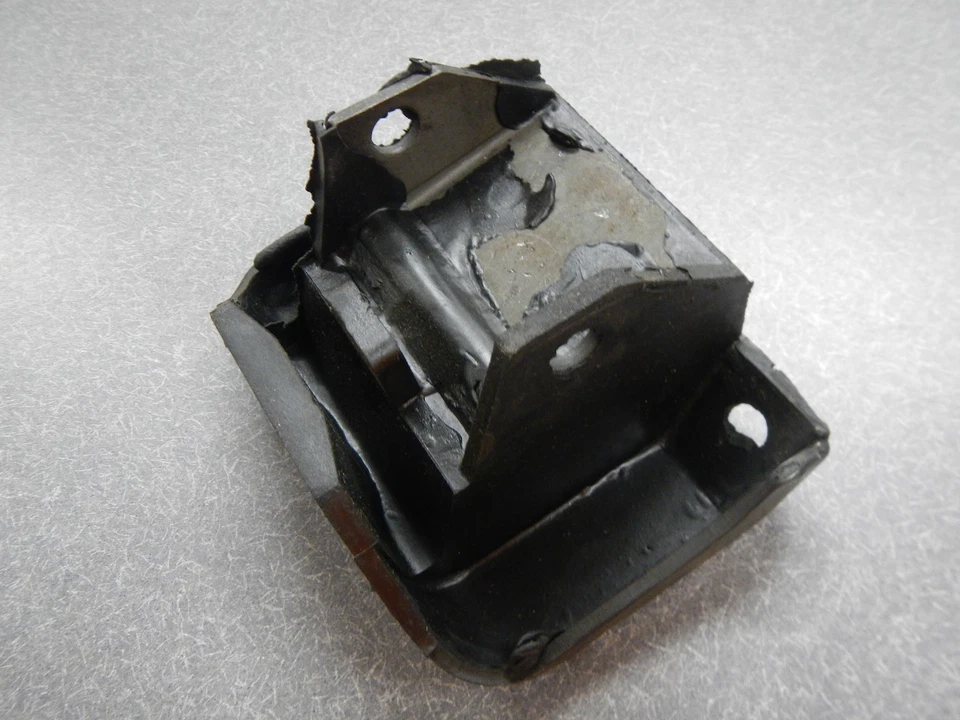 Par de montajes de motor Buick 300 1965 1966 1967 LeSabre Skylark Special Foto 2 de 4