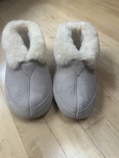 Tamarac by Slippers International Womens Galaxie Shearling Slipper Sand Size 9