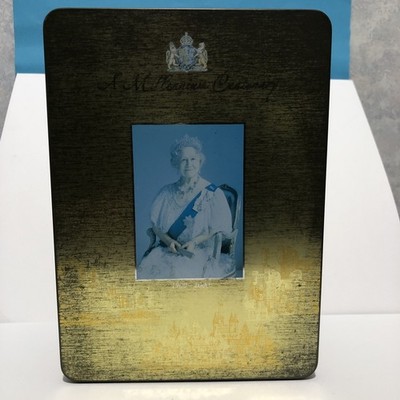 HM Queen Mother 100. Geburtstag Dose - Walkers Shortbread 