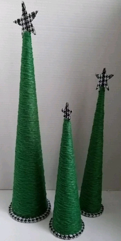 Juego de 3 árboles de Navidad de yute hechos a mano rústico primitivo decoración navideña verde Foto 2 de 4