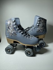 C Seven Roller Skates Flower Design Women Size 5