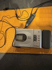 Sony MZ-R35 Walkman Minidisc MD Recorder/Player with Battery Pack