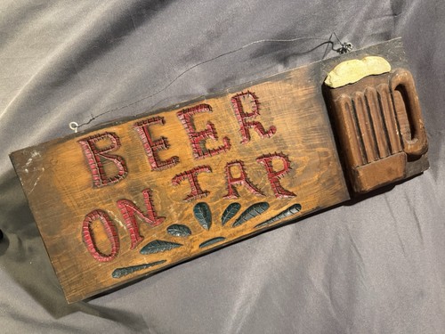 Vintage Volkskunst geschnitztes Holz BIER auf Hahn Tiki Bar Schild
