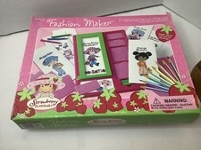 Strawberry Shortcake Fashion Maker Coloring Plates Vintage Set