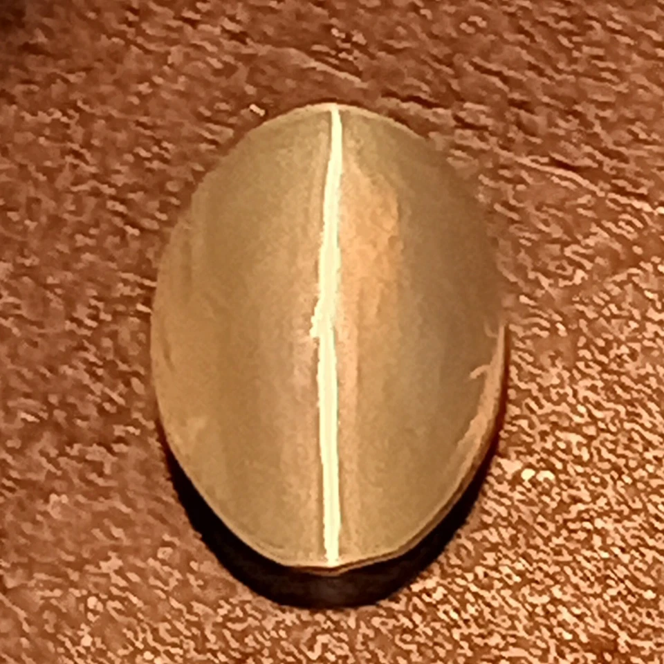 1.80 Cttw,Chrysobery Cat's Eye,Cat's Eye,Sri Lanka Cat's Eye Gemstone,Chysoberyl - Image 3 of 4