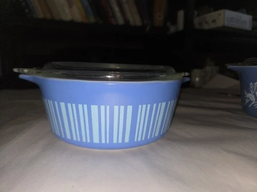 Vintage Pyrex Blue Stripe Barcode 472 1 1/2 Pint Casserole Dish with Glass Lid