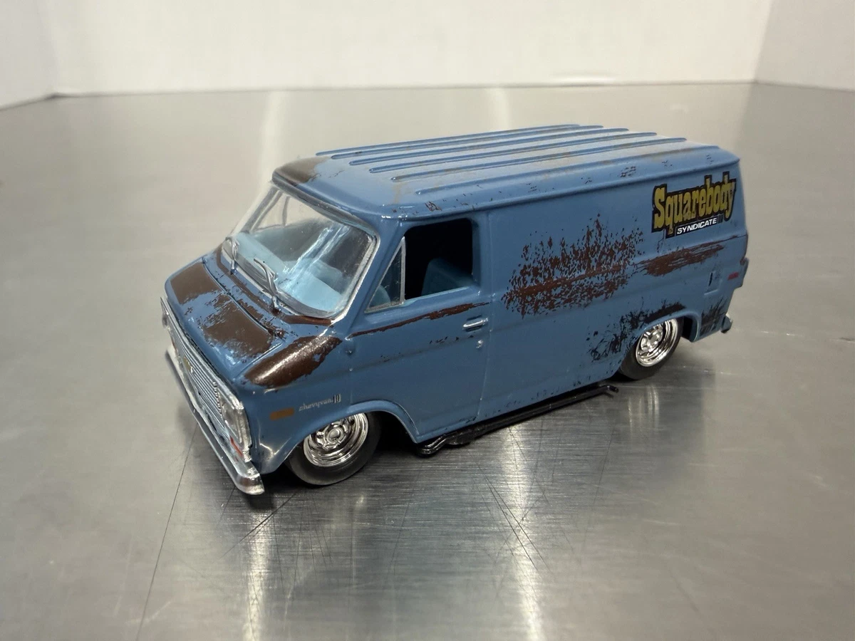 25+ M2 Machines Chevrolet Contemporary Manufacture Diecast Vans