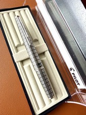 PILOT Fountain Pen Elite Black Steel Grid Nib-F 18K-750 VINTAGE H1277 1977 model