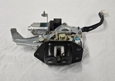 2005 Infiniti QX56 5.6L Rear Liftgate Latch Lock Actuator Assembly OEM