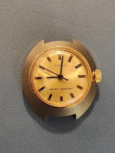 Timex Vintage 1970s Mechanical Handwind Ladies Watch Gold Tone