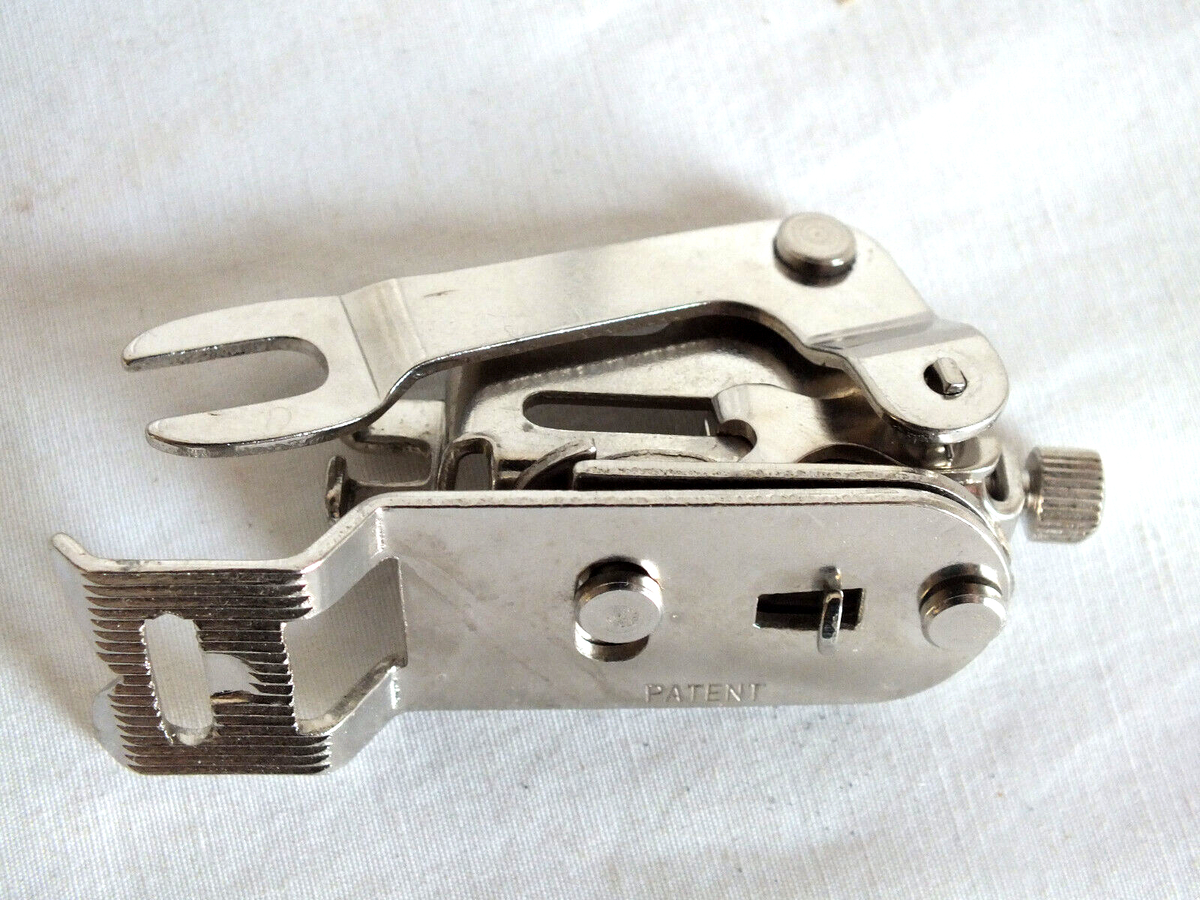 vintage NOS DeLuxe ZIGZAGGER sewing machine attachment Japan