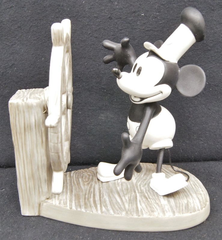 WALT DISNEY Collectors Society 5 Year Anniversary STEAMBOAT WILLIE WDCC 5" w/BOX