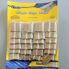 Nuevo Single Edge Blades  / Box cutter On A Board