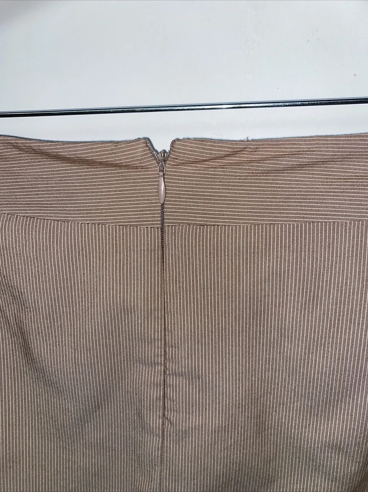 Attention Women's Plus Size (18) Beige Pencil Skirt - CLASSIC  - Image 4 of 4
