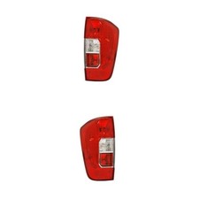 Feu arrière Nissan NP300