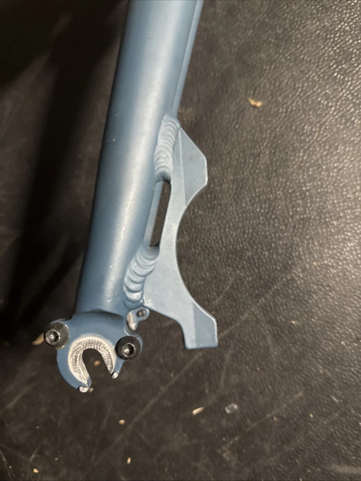 Treadless Fork 11/8 Straight 700 C Gravel 260 Mm Post Mount Quick Release Disc - Image 3 of 4