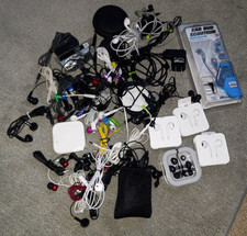 Lot of 36 Wired Earphones Earbuds Assorted
