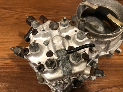 MERCEDES BENZ W123 W126 R107 280SL 280SEL 280CE DISTRIBUIDOR DE INYECCIÓN DE COMBUSTIBLE OEM - Imagen 5 de 16