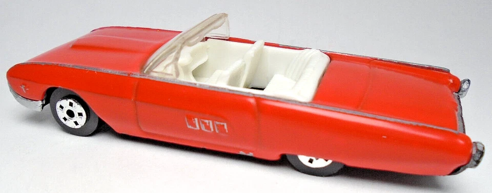 COCHE FORD THUNDERBIRD CONVERTIBLE ROJO 1:64 DIECAST 3 1/8" DISNEY FLUBBER '63 Foto 3 de 4