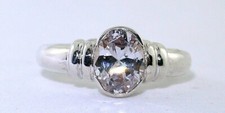 9x7 9mm x 7mm Oval White CZ Cubic Zirconia Gem Sterling Silver Ring Size 9.75