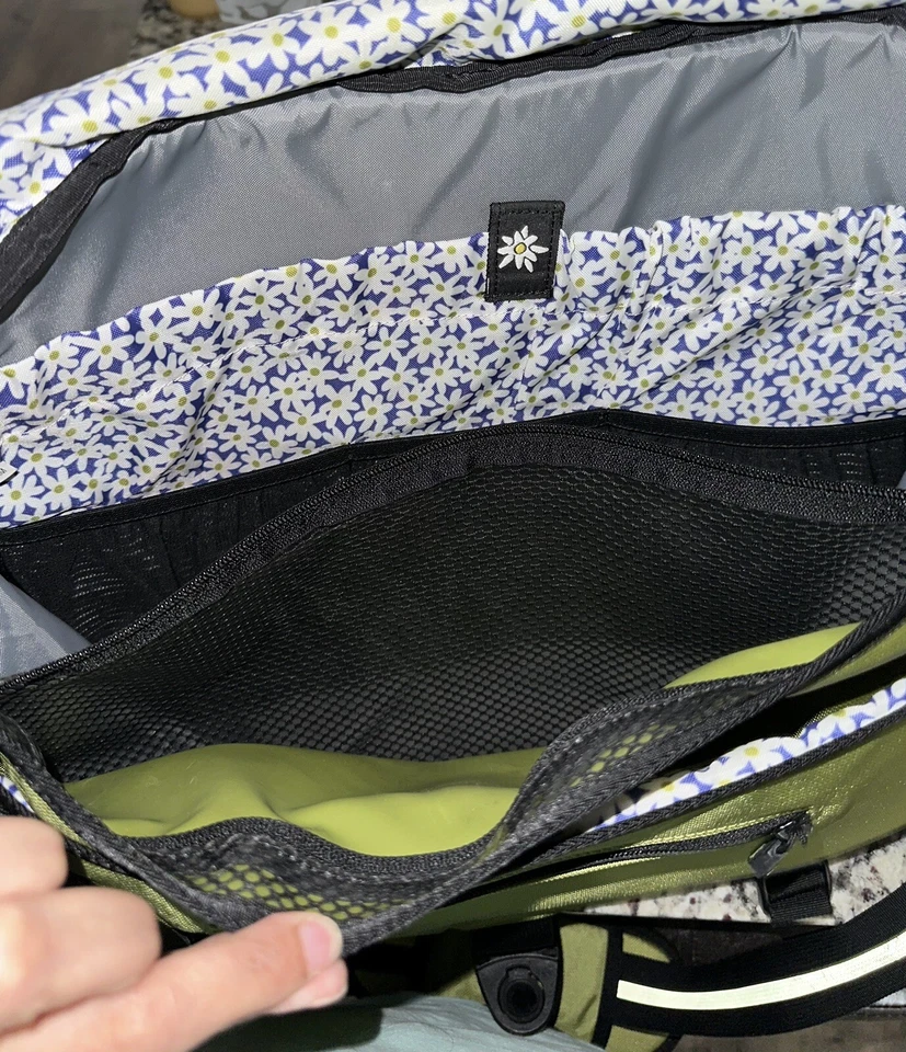 sherpani messenger bag - Image 3 of 4