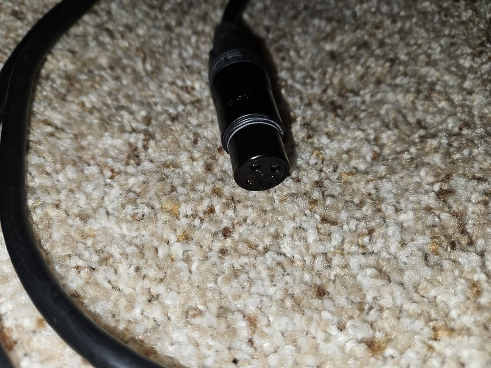 Audio Technica Neutrik NC FXX Female XLR & NC MXX Male XLR Connectors 6 ft - Image 2 of 3