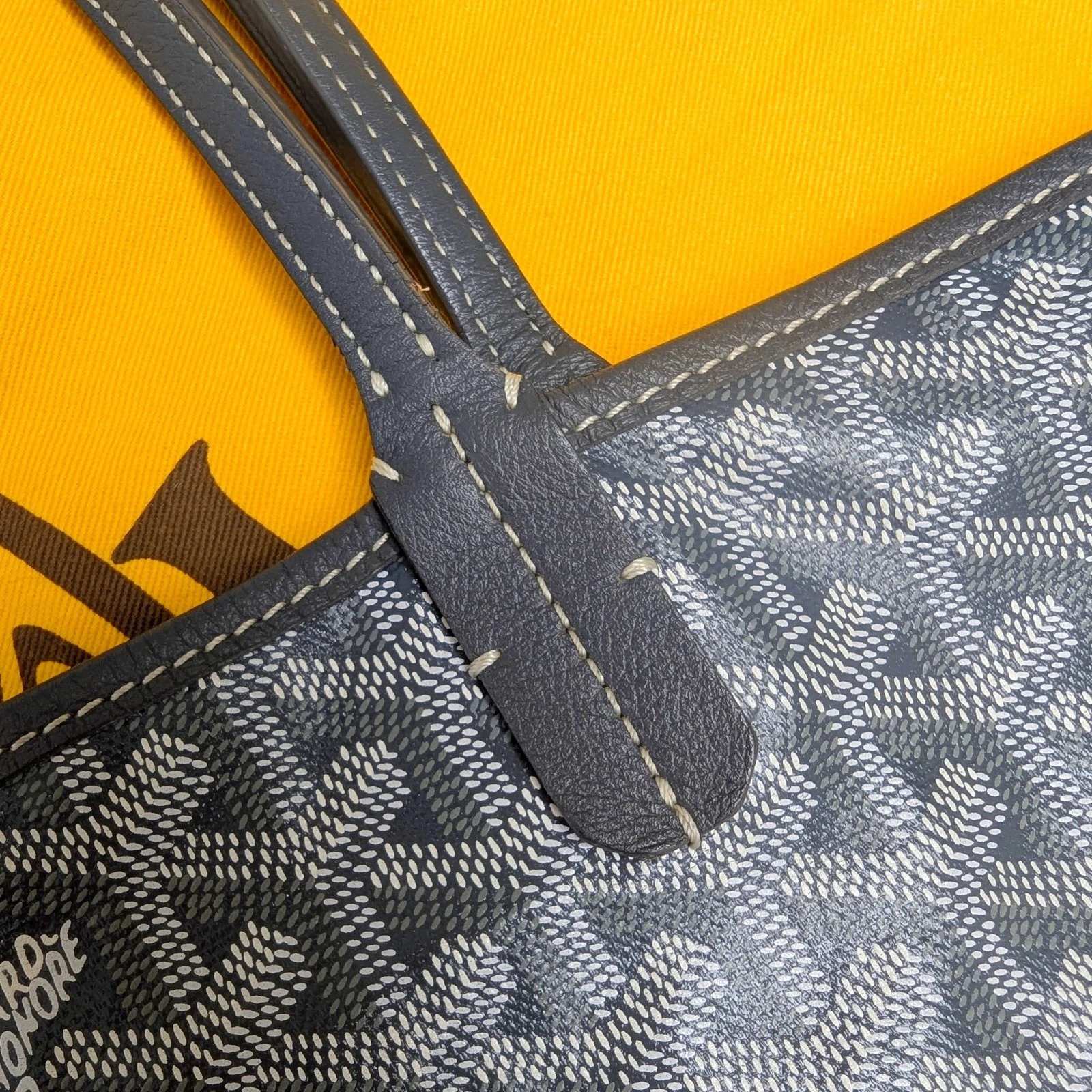 GOYARD Saint Louis PM borsa tote in pelle spina di pesce grigio argento ferramenta