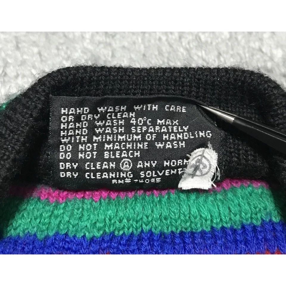 COOGI Pure Wool Knitted Sweater Cardigan 3D Knit Unisex M RooKoala Australia - Image 4 of 4