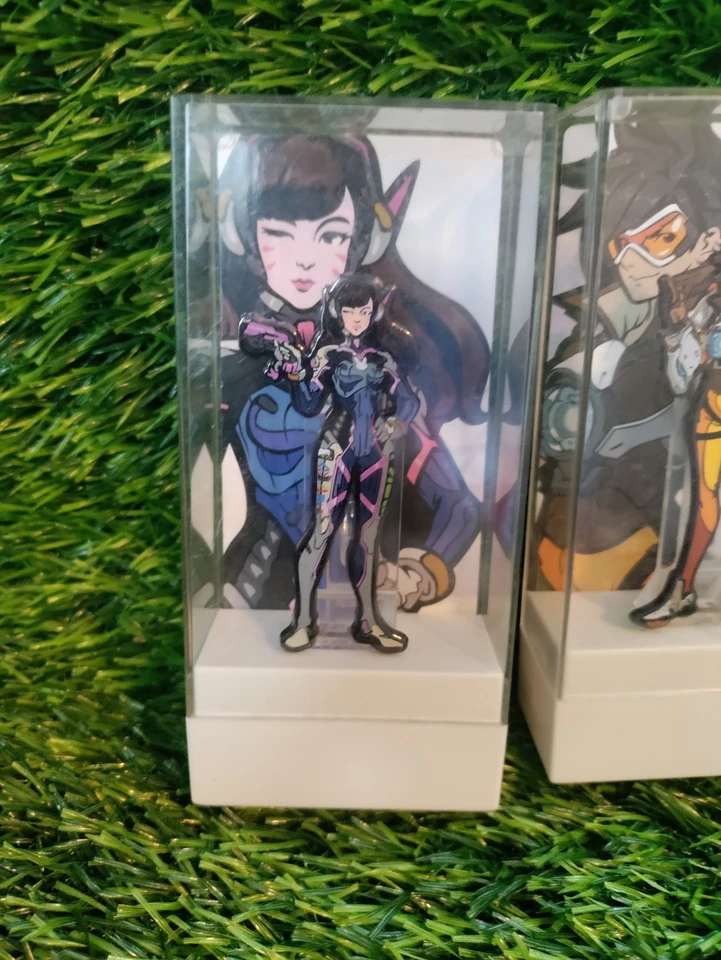 2 Overwatch 3 pulgadas esmalte coleccionable FiGPiN Wave 1 - D.Va & Tracer Foto 2 de 4