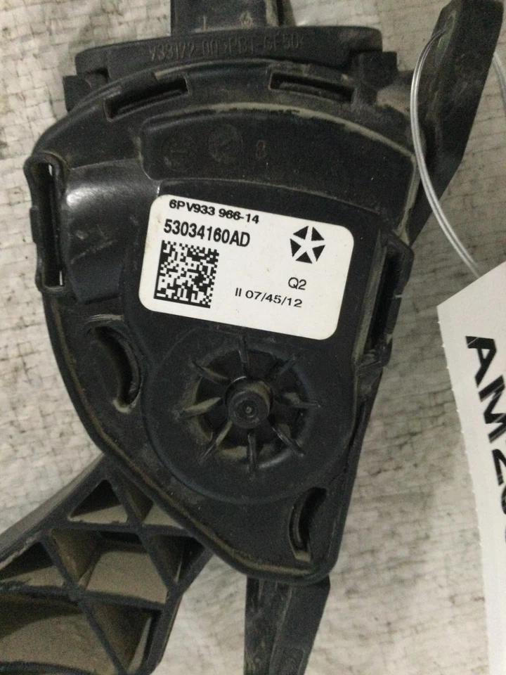 Dodge Ram 1500 2013 pedal acelerador OEM 53034160AD Foto 2 de 4
