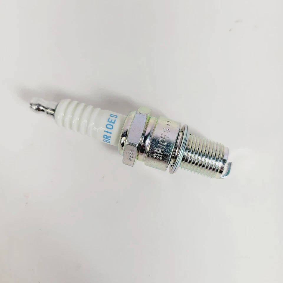 Bujía NGK BR10ES #4832 apta para Suzuki RM85 RM85L RM80 Foto 4 de 4