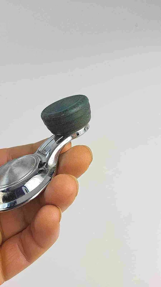 Corvette C2 1967 manivela de ventana de ventilación - azul Foto 3 de 4