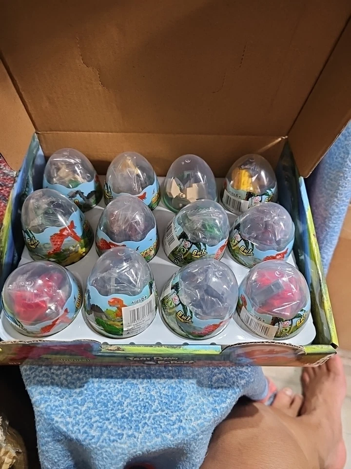 BLOCKS WORLD DINOSAURS - SET OF 12 EGGS CREATE YOUR OWN DINOSAURS - Image 3 of 4