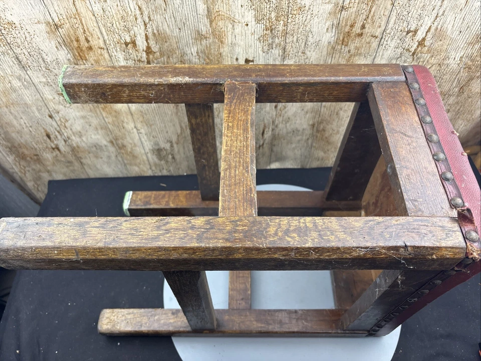 EARLY 20th CENTURY 45cm HIGH HEAVY SOLID OAK STOOL 34x26cm Top - Image 4 of 4
