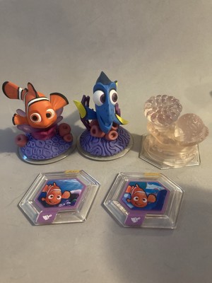 Disney Infinity Finding Nemo Video Game Pieces W/ Dory & Crystal & 2 Power Discs