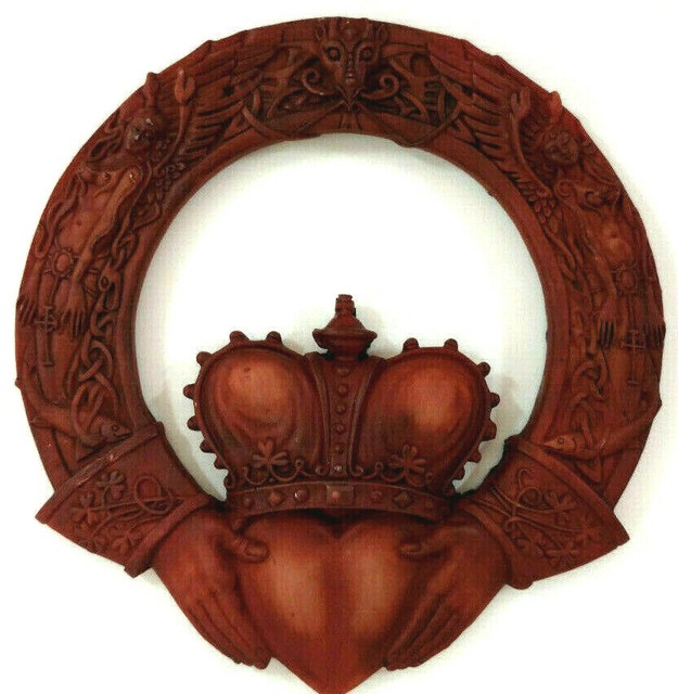 Celtic Claddagh Wall Hanging Plaque Irish Love Marriage Resin Brick Red