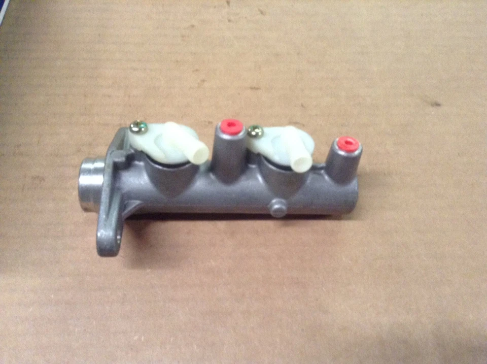 NUEVO CILINDRO MAESTRO DE FRENO ARI M52514 | Se adapta a Dodge Mitsubishi Eagle 93-96 Foto 2 de 4