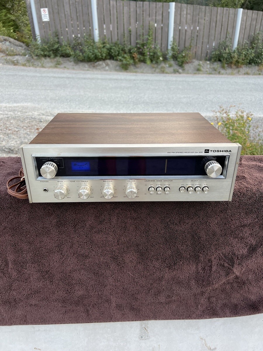 TOSHIBA SA-300L AM-FM Stereo Receiver / AMPLI TUNER #A3 EUR 179,99 - ES