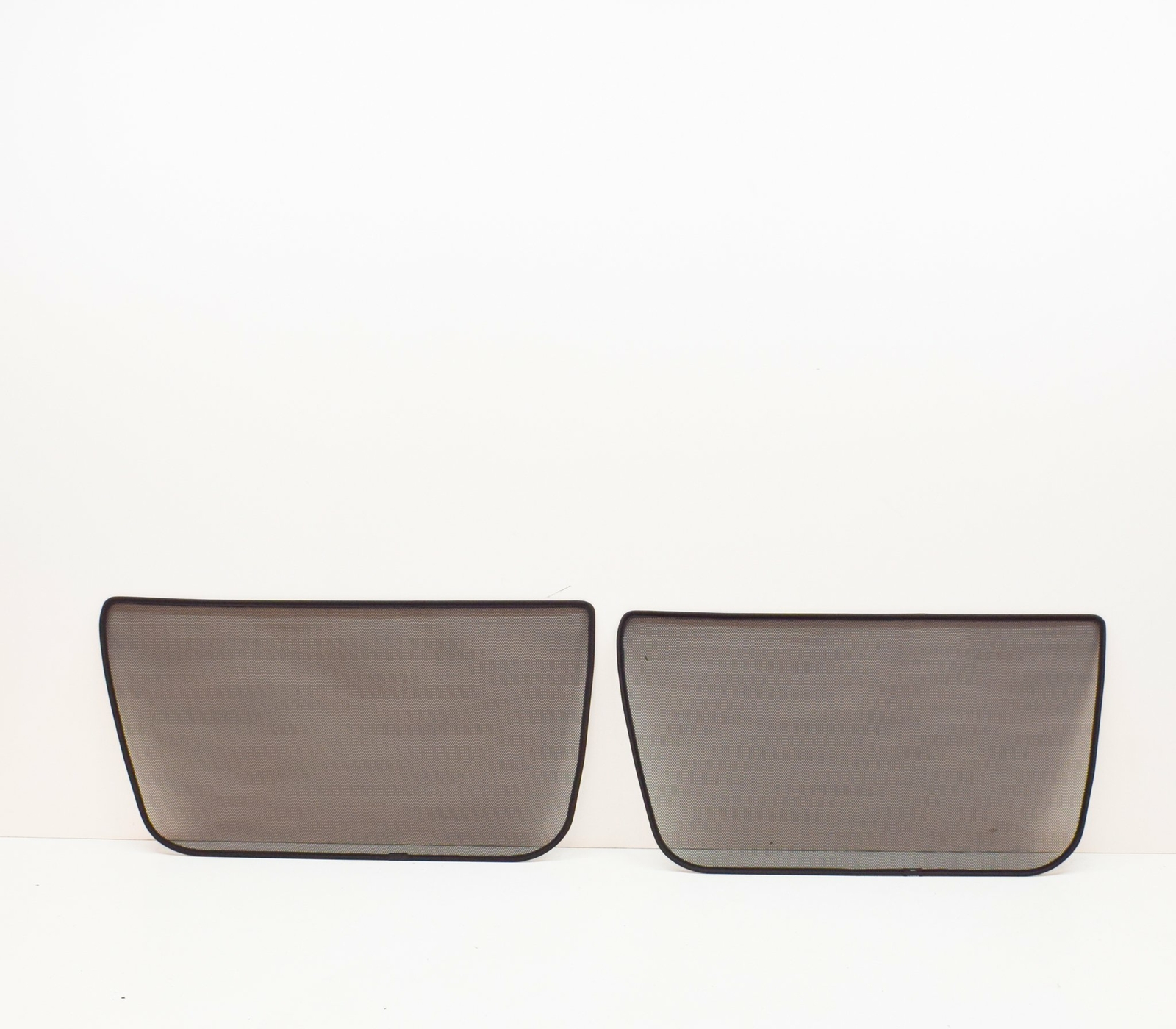 Volvo XC90 MK2 Rear Doors Windows Sunshades Set 31373976 | Genuine OEM