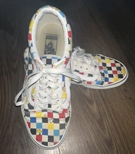 VANS 2017 Old Skool Checkered Peanuts Collection Men’s Size 8 Women’s Size 9.5