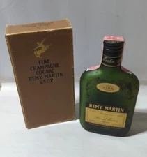 VINTAGE REMY MARTIN FINE CHAMPAGNE COGNAC VSOP EMPTY BOTTLE DECANTER & BOX