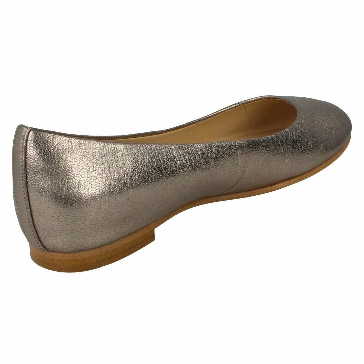 Ladies Clarks 'Grace Piper' Smart Leather Slip On Pumps - D Ladies Clarks 'Grace Piper' Smart Leather Slip On Pumps - D