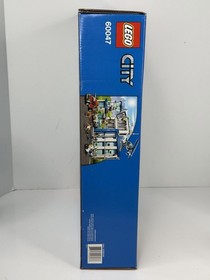 LEGO CITY: Police Station Playset 60047 New 854 Pcs Factory Sealed Ages 6-12