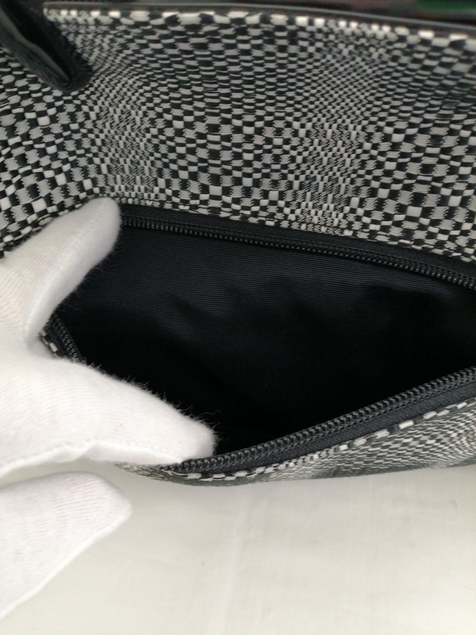 Authentic Balenciaga Tote bag Top handles Check pattern Enamel Black White Logo image 6