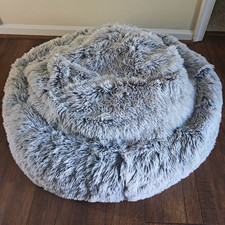 Washable Plush Round Donut Dog Bed Cushion, Gray, Medium Dog Size