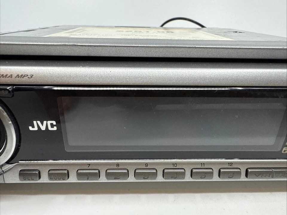 JVC KD-G820 CD receiver Stereo MP3/WMA playback USB Satellite Radio Bluetooth - Image 3 of 4